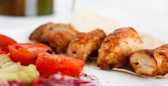 Шашлык из курицы с овощами