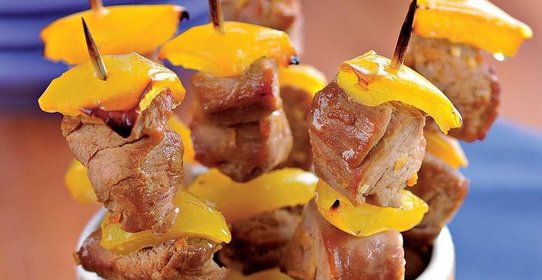 Мини-шашлычки из свинины