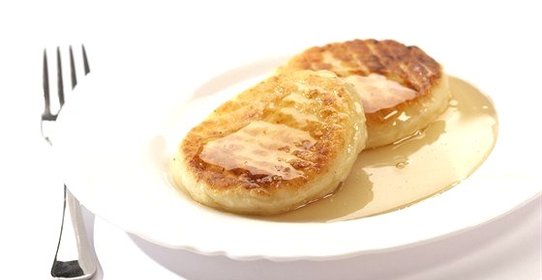 Дрожжевые оладьи на молоке