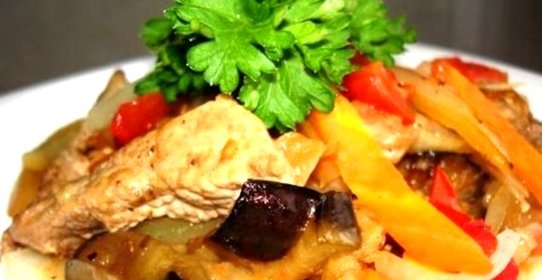 Соте из баклажанов с мясом