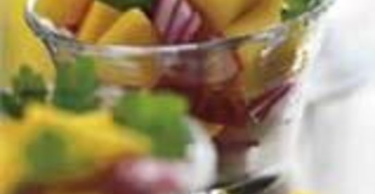 Салат из манго