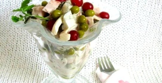 Салат с копченым мясом