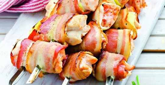 Шашлычки из курицы с луком-пореем