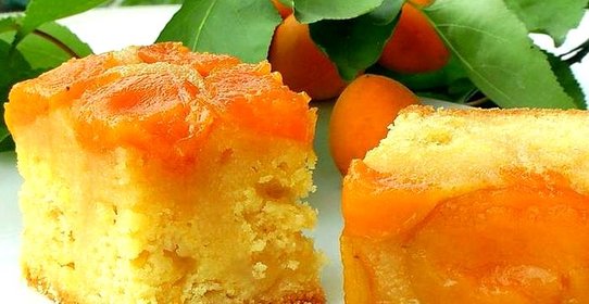 Абрикосовый пирог-перевертыш