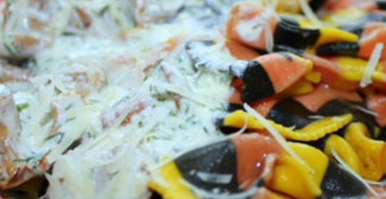 Фарфалле с лисичками и чесноком