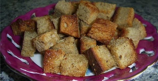 Чесночные сухарики