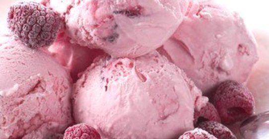 Малиновое йогуртовое мороженое