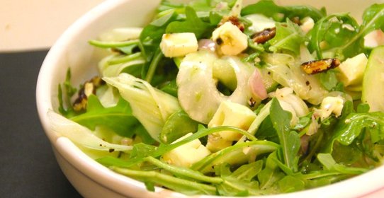 Салат с фенхелем и яблоком