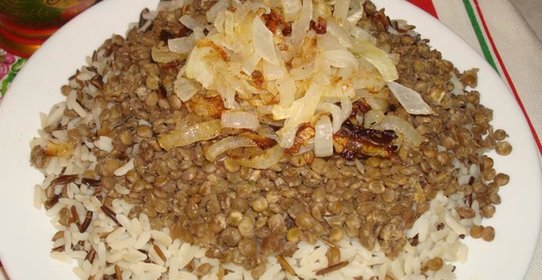Муджадара, чечевица с рисом
