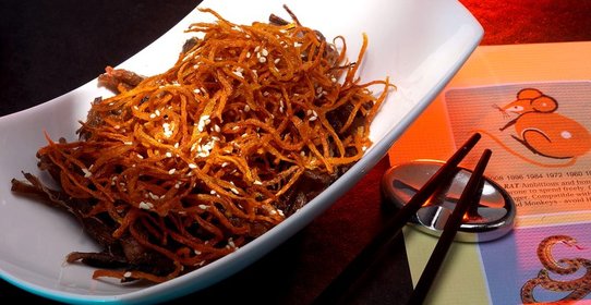 Рваная говядина с карамелизованной морковью