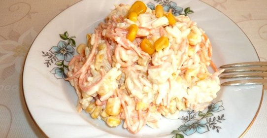 Салат с рисом и курицей