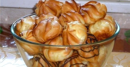 Профитроли с заварным кремом