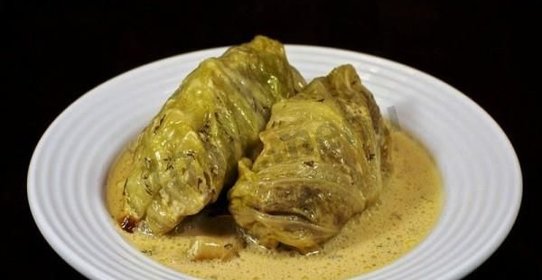 Голубцы в сметанном соусе