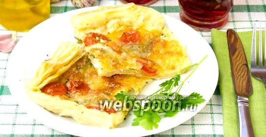 Пирог с сыром и томатами