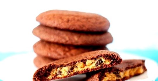 Шоколадное печенье с ванилью