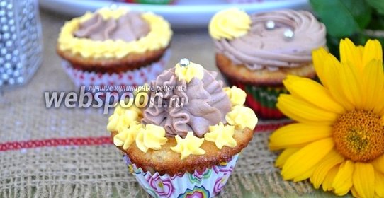 Мини-капкейки миндальные с шоколадным кремом