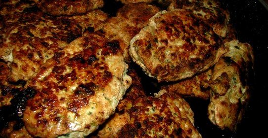 Куриные котлеты с перцем