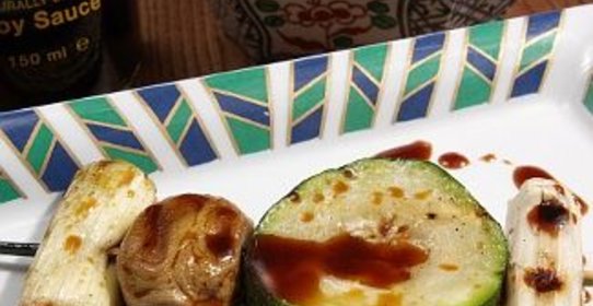 Шашлычки из куриной печени с овощами и маринадом-дип-соусом Киккоман