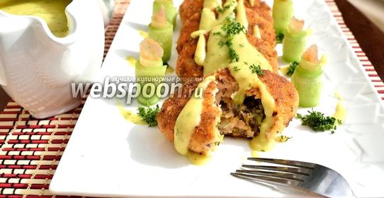 Котлеты из лосося с картофельной подливкой