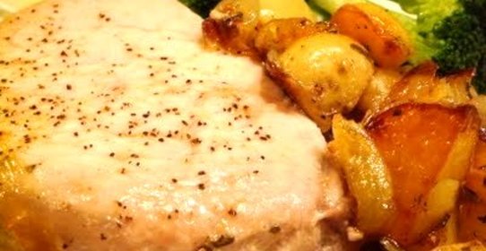 Отбивные с картошкой в духовке