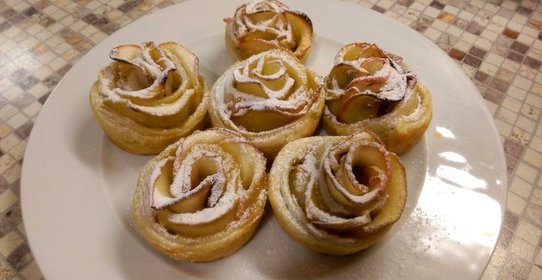 Яблочные розы