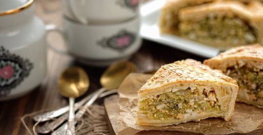 Пирог с капустой и яйцом