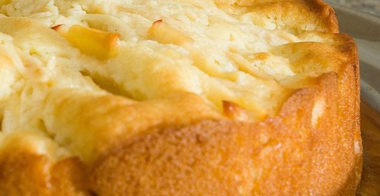 Яблочный пирог Пышный