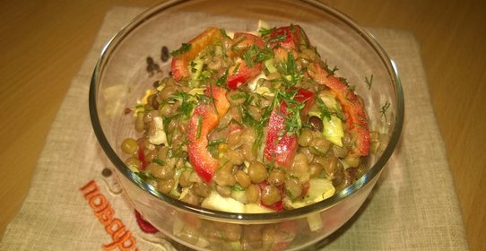 Салат из зеленой чечевицы диетический