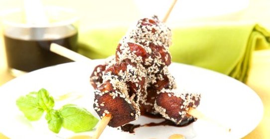 Куриные шашлыки в кунжуте