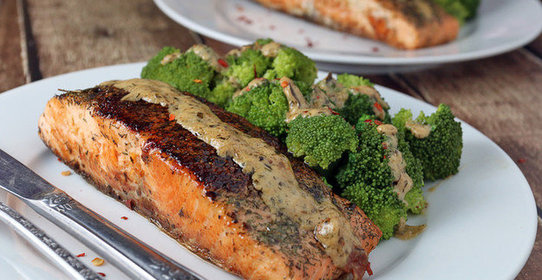 Семга под сливочным соусом