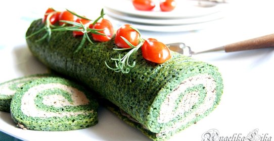 Рулет из шпината с печеночным паштетом