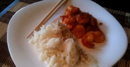 Креветки в тесте и кисло-сладком соусе