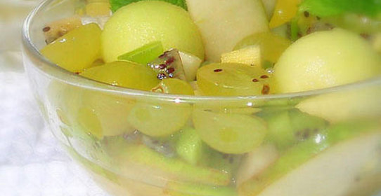 Зеленый фруктовый салат