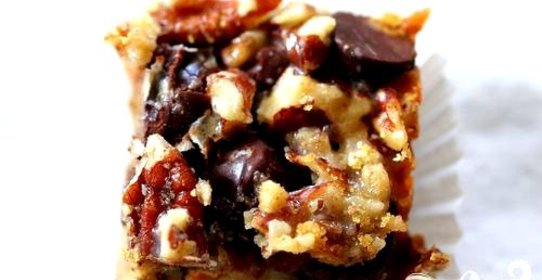 Пирожные с шоколадом, сгущенкой и орехами