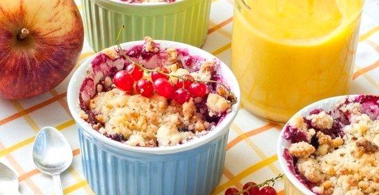 Ягодный крамбл