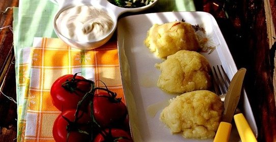 Кукурузные «колобки» с брынзой