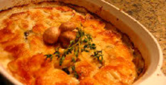 Запечённый картофель с грибами.