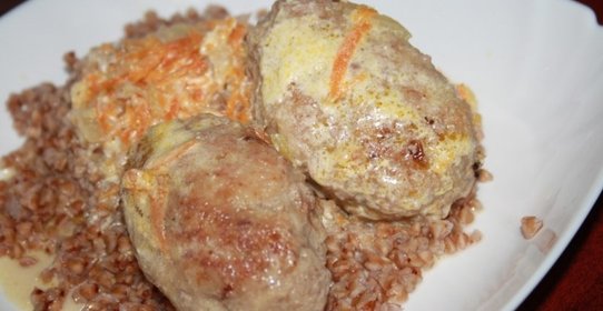 Ленивые голубцы томленые в сметане в чугунке