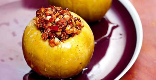 Запеченные яблоки с инжиром