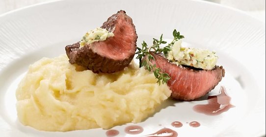 Бифштекс шатобриан с пюре из сельдерея