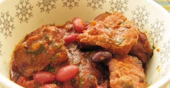 Мясо с фасолью консервированной
