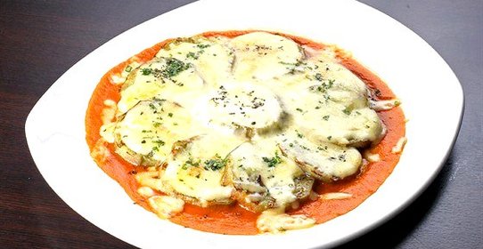 Баклажаны, запеченные с помидорами
