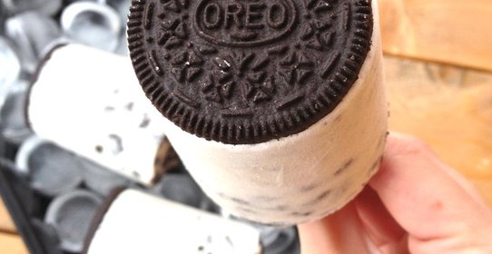 Сливочное мороженое с печеньем