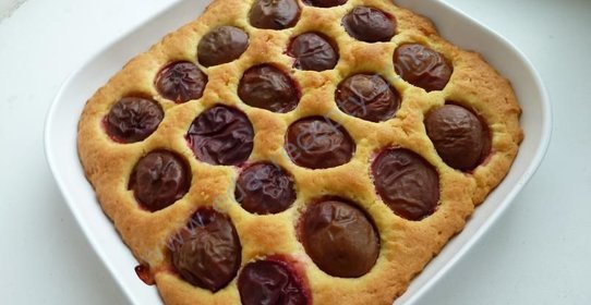 Песочный пирог со сливами