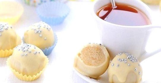 Миндальные конфеты в белом шоколаде