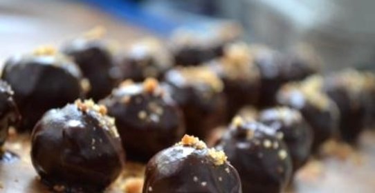 Шоколадные конфеты с орехами