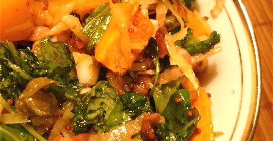 Салат из тыквы с рукколой и беконом