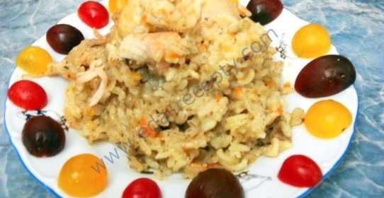 Плов на плите в казане из курицы