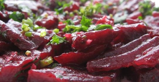 Свекольный салат с ткемали