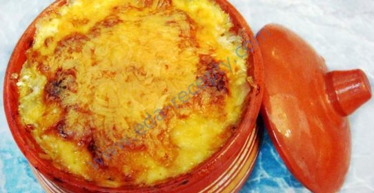 Пельмени с сыром в горшочке в духовке